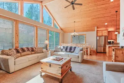 Image de Large 6 bedroom, Sleeps 16, A/C, Sharc passes, Hot Tub
