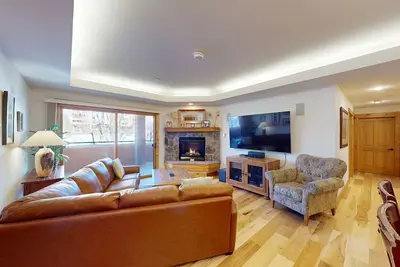 Image de Spacious, family-friendly retreat w/ shared pool & gym - near ski area base