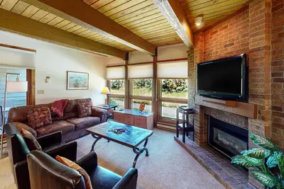 Image de Steamboat getaway near base area with pool, hot tubs & washer/dryer