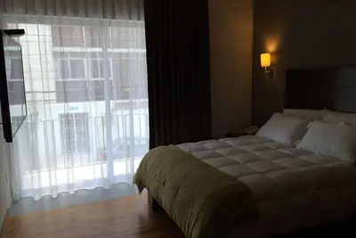 Image de Beautiful and brand new Suites! (B)