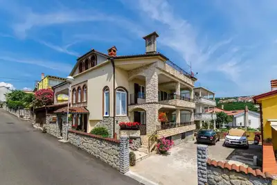 Image de Appartement de vacances Crikvenica pour 2 - 7 personnes avec 3 chambres à coucher - Appartement de v