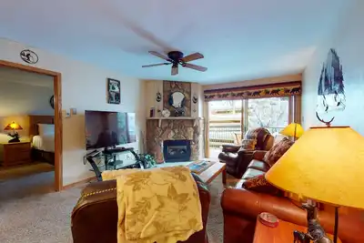 Image de Charming mountain getaway w/ upgraded furnishings & easy access to trails