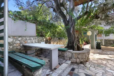 Image de Garçonnière avec la terrasse Vinisce, Trogir (As-13648-b)