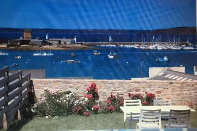 Image de Crozon \/ Camaret, Vue Mer, confort.