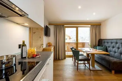 Image de Appartement Familial - Bar à Vin Tyrolien