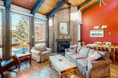 Image de Updated Steamboat condo with pool, hot tubs, & W/D - near lifts