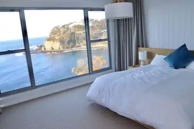 Image de Modern Ocean Front Luxury 4 Bedroom Home with Spectacular Ocean Views