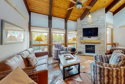Image de Welcoming Steamboat condo with pool, hot tub & balcony