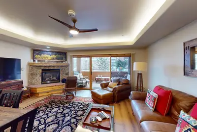 Image de Family-friendly getaway w/ a private balcony, shared pool, hot tub, & gym