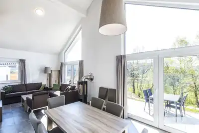 Image de Joli appartement dans une maison de vacances avec Wifi, Tv, terrasse, animaux admis et parking