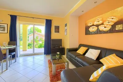 Image de Pleasant Apartment in Vantacici Amid the Sea