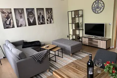 Image de New! Stylish city apartment *Netflix, parking lot, close to Bhf*