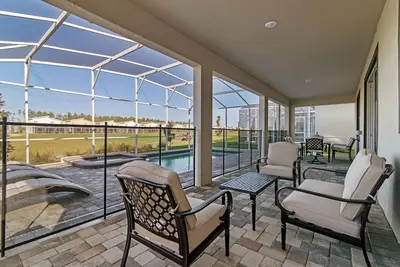 Image de Luxury 9 bd/5 Bath with private Pool and Spa Home 171