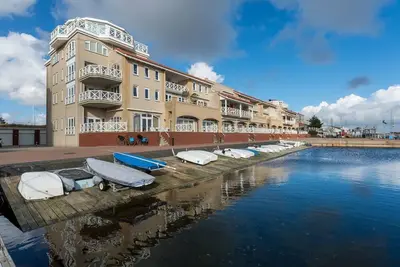 Image de Marina Port Zélande luxurious vacation apartment for 6 people – anchored directly to the yacht harbour and Grevelingen