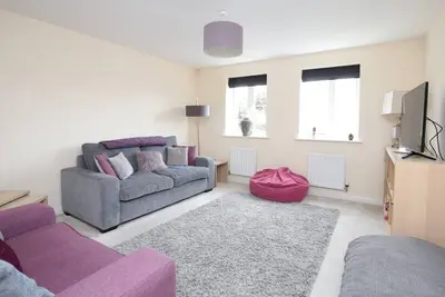 Image de Pass the Keys | Modern 3br Townhouse w/ Views of Oxford + Parking