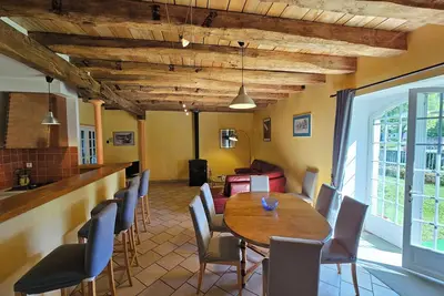 Image de Trémoulis, gîte 6 personnes, décoration soignée, proche commerces