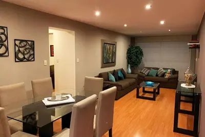 Image de 4 blocks from LarcoMar