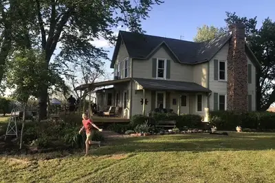 Image de Eclectic Farmhouse on the Prairie