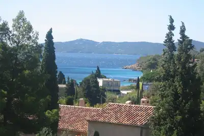 Image de Nouveau: Le Lavandou Aiguebelle - Appartement vue mer climatisé dans villa