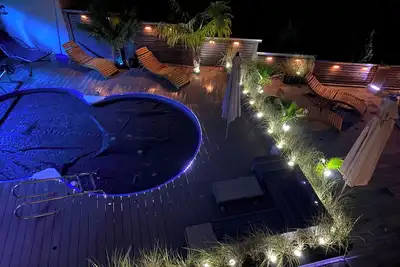 Image de Beautiful newly renovated vacation apartment 2020 with pool