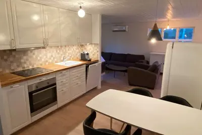 House in private location close to beach (300m) boat with motor, all linen incl.