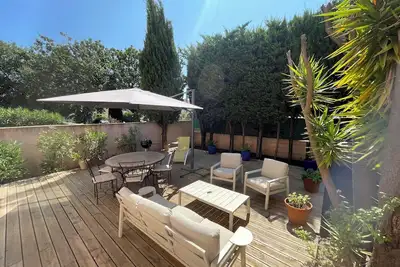 Image de villa au calme grande terrasse proche de la plage de la Garonne