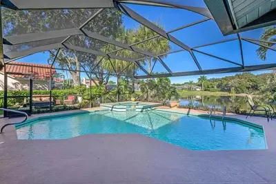 Image de Naples/Bonita Springs Paradise lakeside home w pool, spa, and firepit