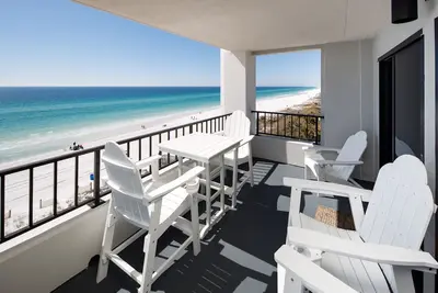 Image de Sd 712: Wave Whisperer - Your Front Row Seat to Beachfront Bliss!