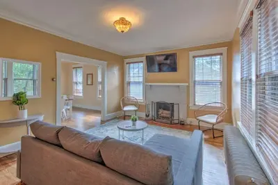Image de Beautiful Bungalow Stones throw from Cooper Young