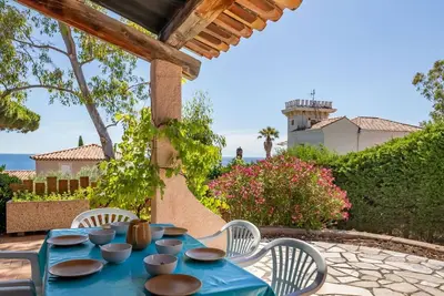 Image de Belle maison de vacances privée avec Wifi, climatisation, Tv, terrasse, animaux admis et parking