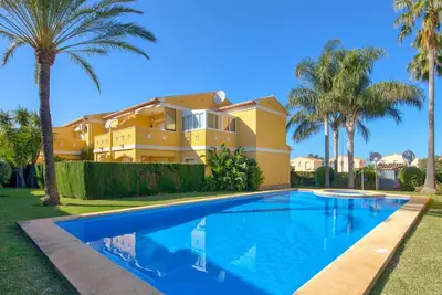 Image de Bel appartement pour 4 personnes avec climatisation, piscine, Wifi, Tv, terrasse et parking