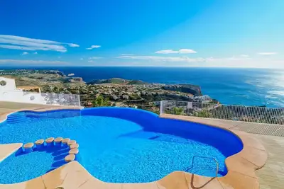 Image de Bel appartement avec Wifi, climatisation, piscine, Tv, terrasse et vue panoramique