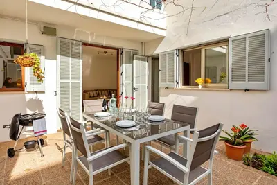 Image de Ground floor apartment near the sea for 5 guests with patio and private bbq