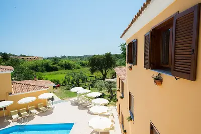 Image de Bel appartement avec climatisation, piscine, Tv, terrasse, animaux admis et parking