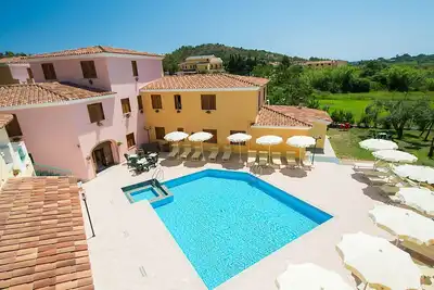 Image de Joli appartement pour 4 personnes avec piscine, Wifi, climatisation, Tv, terrasse et animaux admis