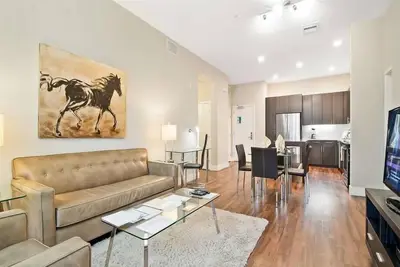 Image de Spacious 2br | Full Kitchen & Laundry | Gym | Mountain View