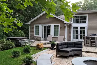 Image de Modern Luxurious Country Retreat w\/ Sauna + Hot tub 1hr from Nyc