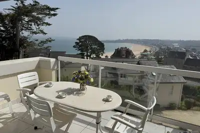 Image de Grand appartement vue mer dans une résidence au calme à Saint Cast le Guildo, 2 chambres pour 7. . .