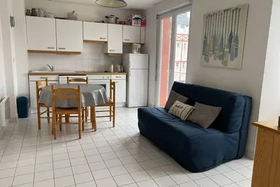 Image de Agréable appartement orienté ouest dans le quartier de La Garde à Saint Cast à 10 m de la. . .