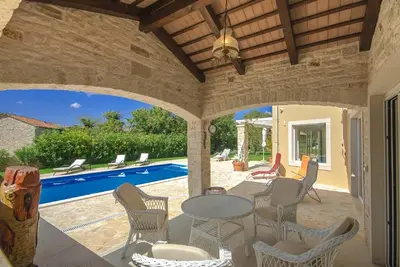 Image de Peaceful Villa in Sveti Lovrec With Swimming Pool