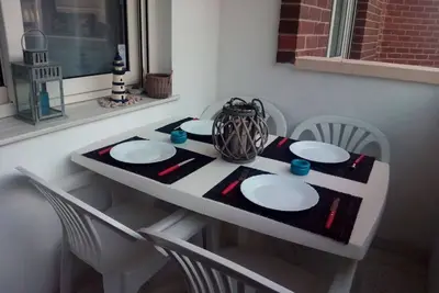 Image de Spacious Apartment Near The Beach Wifi, A/C