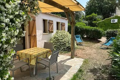 Image de Mini villa sea view with shaded terrace, Bbq access to Santa Giulia Beach on foot