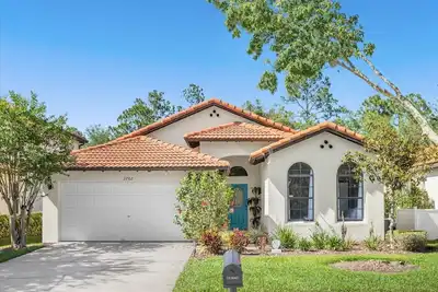 Image de 7 min to Disney 4 bedroom 2 bath Stylish House