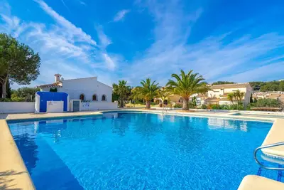 Image de Merveilleuse maison de vacances privée avec piscine, Wifi, climatisation, Tv, terrasse et parking