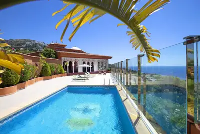 Image de Belle maison de vacances privée avec Wifi, piscine privée, climatisation, Tv, terrasse, parking