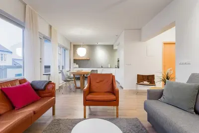 Image de Modern and Charming apt Downtown - Free parking