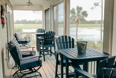 Image de Frippin Unreel - Marsh Front + Two Golf Carts + Beach/fishing/crabbing gear