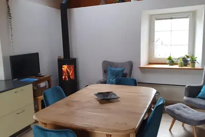 Image de Maisonnette avec terrasse et couvert à voiture