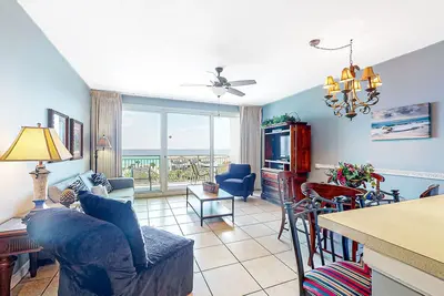 Image de Cozy, family-friendly beach condo w/ a furnished balcony, shared pool, tennis