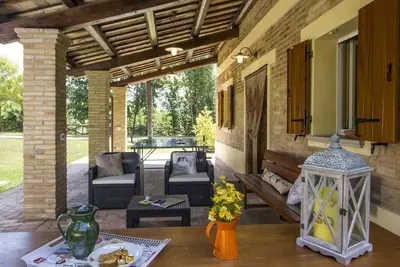 Image de Maison de vacances sereine à Fano avec jardin